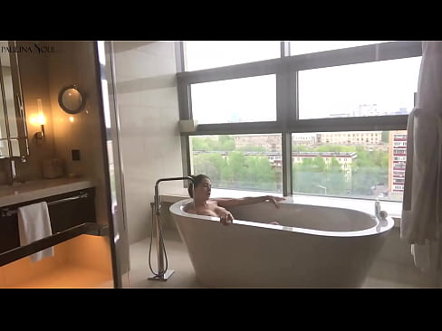 ❤️ Une énorme nana se branlant passionnément la chatte dans la salle de bains ️❌ Porno juste at fr.klassikaprint.ru ☑